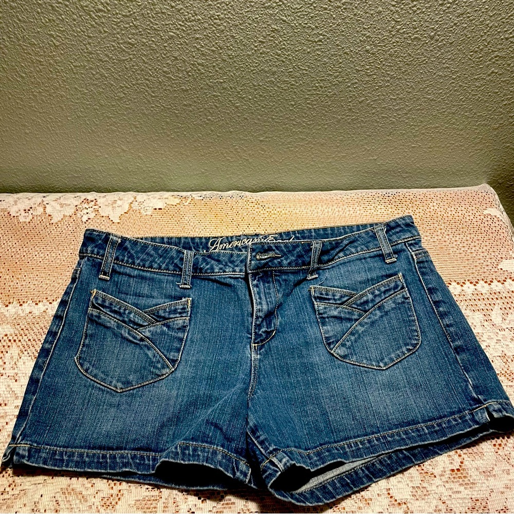 American Eagle Front mini Pocket Jean shorts